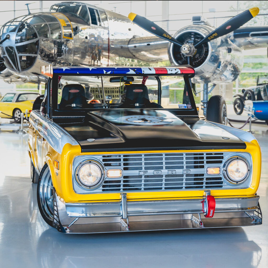 Bronco 1972 Yellow Race