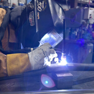 man tig welding