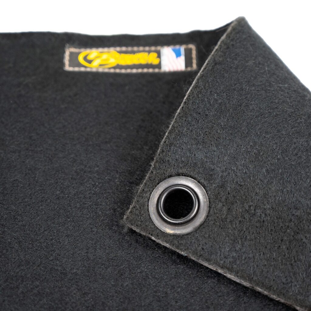 black welding blanket with one gromet
