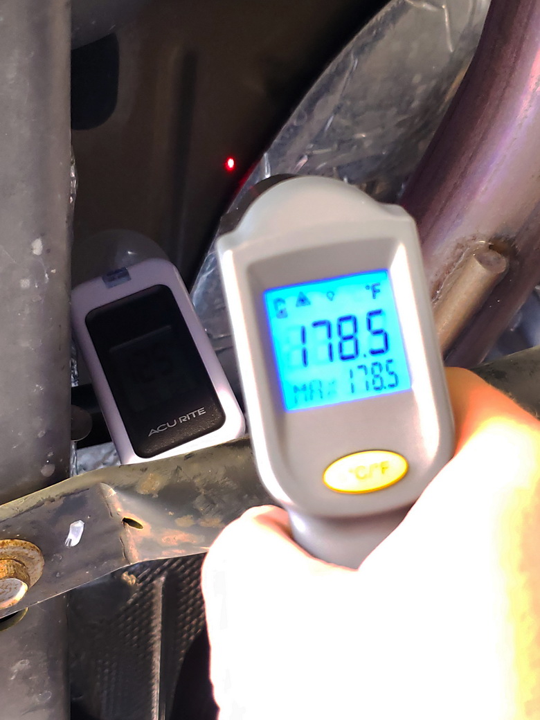 Heatshield_Products_Pipe_Armor_Heatshield_Armor_Install_05