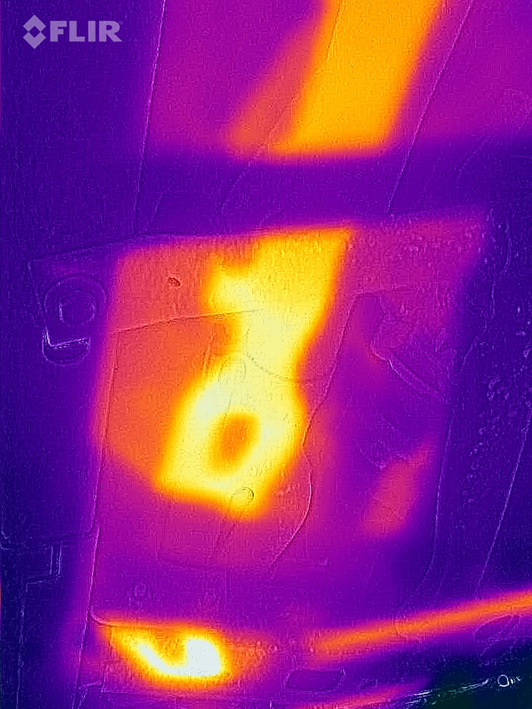 Jeep Wrangler JK floorboard and exhaust system a seen by FLIR camera